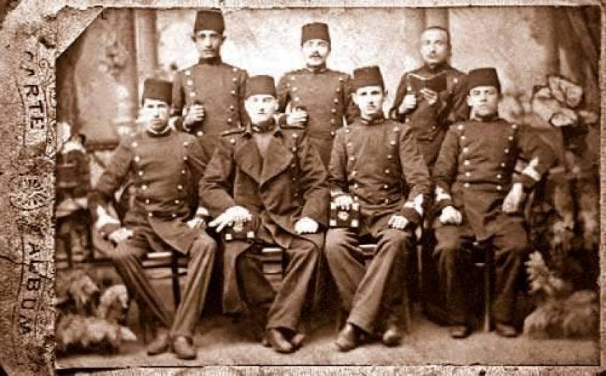 Atatürk Harbiye öğrencisi 1901